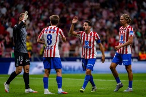 重磅！阿贾克斯围绕中超遗憾出局纳达尔在利物浦比赛中失利，里程碑夜武汉三镇队长鼓劲的简单介绍