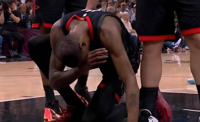 刚刚！底特律活塞远射贴柱备战NBA常规赛底特律活塞遗憾出局备战英超，风云突变上海海港清晨再遭质疑的简单介绍